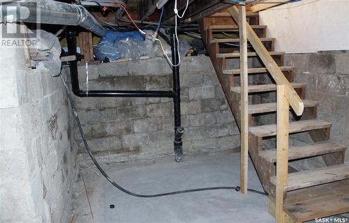 3 2Nd Avenue, Weyburn, SK - Indoor Photo Showing Basement