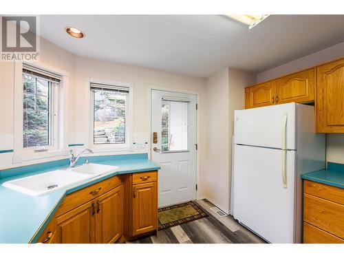 130 Chatham St Street Unit# 101, Nelson, BC - Indoor Photo Showing Kitchen