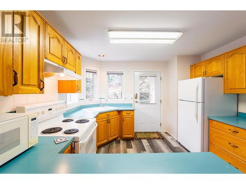 130 Chatham St Street Unit# 101, Nelson, BC - Indoor Photo Showing Kitchen