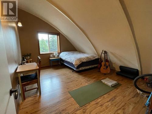 1910 Hulme Creek Road, Rock Creek, BC - Indoor Photo Showing Bedroom