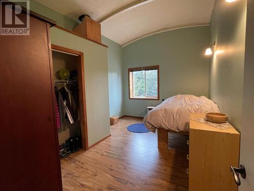 1910 Hulme Creek Road, Rock Creek, BC - Indoor Photo Showing Bedroom