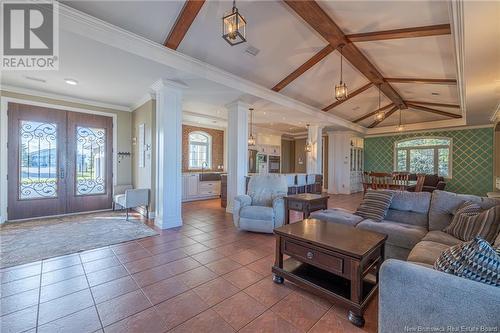 1602 Queen Elizabeth Drive, Bathurst, NB - Indoor Photo Showing Living Room