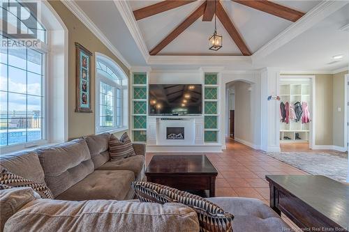 1602 Queen Elizabeth Drive, Bathurst, NB - Indoor Photo Showing Living Room