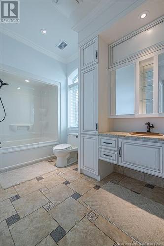 1602 Queen Elizabeth Drive, Bathurst, NB - Indoor Photo Showing Bathroom