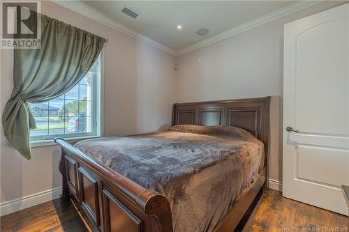 1602 Queen Elizabeth Drive, Bathurst, NB - Indoor Photo Showing Bedroom