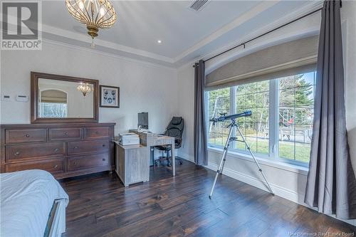 1602 Queen Elizabeth Drive, Bathurst, NB - Indoor Photo Showing Bedroom