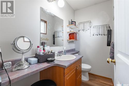 226 Rossmo Road, Saskatoon, SK - Indoor Photo Showing Bathroom