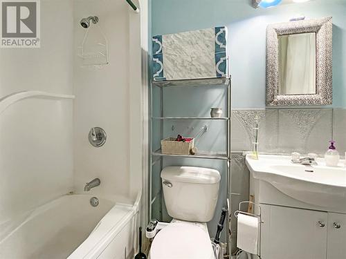 104 Seaborn Street, St. John’S, NL - Indoor Photo Showing Bathroom