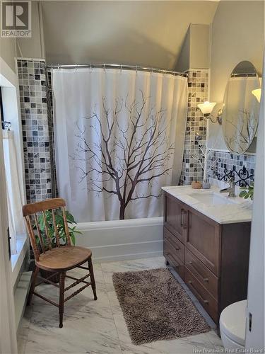 59 Boyd, Salisbury, NB - Indoor Photo Showing Bathroom