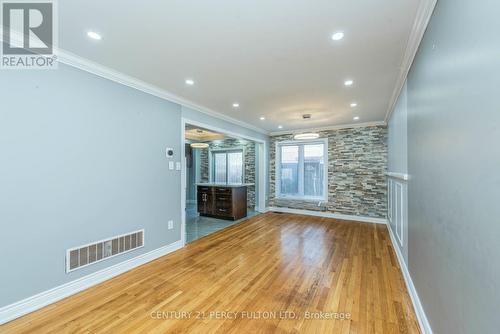 14 Sewells Lane, Brampton, ON - Indoor Photo Showing Other Room