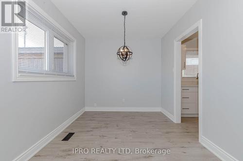 17 Town House Crescent, Brampton, ON - Indoor Photo Showing Other Room