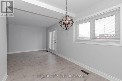 17 Town House Crescent, Brampton, ON - Indoor Photo Showing Other Room