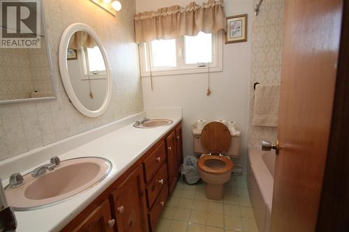 106 Brookfield Avenue, Corner Brook, NL - Indoor Photo Showing Bathroom