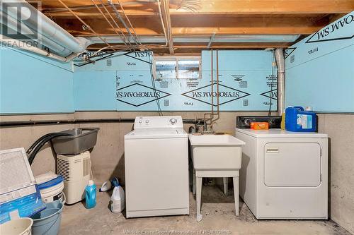 2161 Dominion, Windsor, ON - Indoor Photo Showing Laundry Room