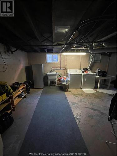 281-283 Moy Avenue, Windsor, ON - Indoor Photo Showing Basement