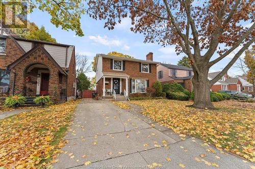 2006 Amiens Avenue, Windsor, ON - Outdoor With Facade