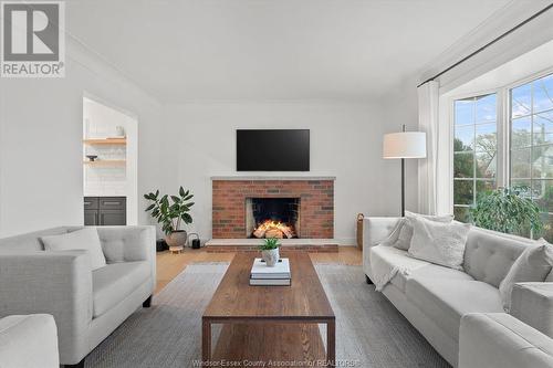 2006 Amiens Avenue, Windsor, ON - Indoor Photo Showing Living Room With Fireplace