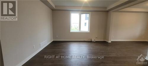 82 Green Ash Avenue, Ottawa, ON - Indoor Photo Showing Other Room