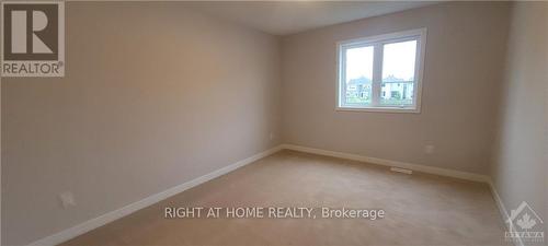 82 Green Ash Avenue, Ottawa, ON - Indoor Photo Showing Other Room