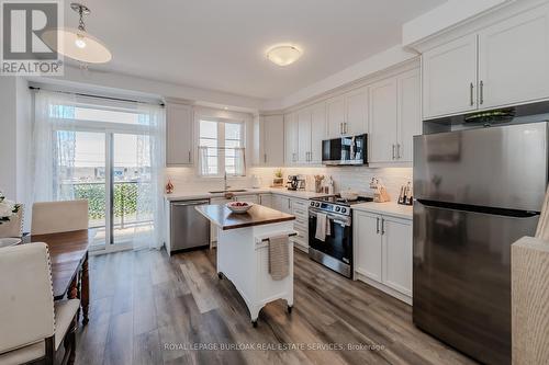 37 - 120 Court Drive, Brant, ON - Indoor Photo Showing Kitchen With Stainless Steel Kitchen With Upgraded Kitchen