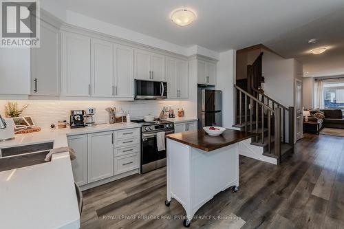 37 - 120 Court Drive, Brant, ON - Indoor Photo Showing Kitchen With Stainless Steel Kitchen With Upgraded Kitchen