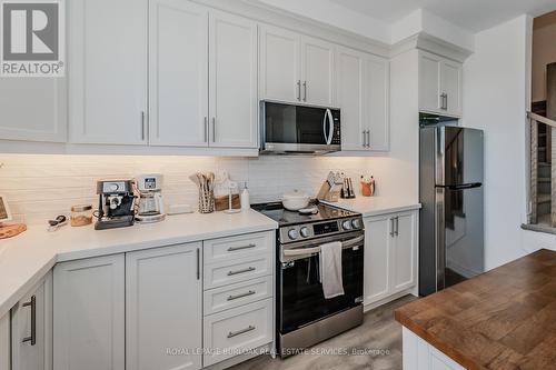 37 - 120 Court Drive, Brant, ON - Indoor Photo Showing Kitchen With Stainless Steel Kitchen With Upgraded Kitchen