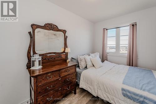 37 - 120 Court Drive, Brant, ON - Indoor Photo Showing Bedroom