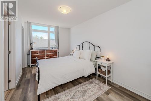 37 - 120 Court Drive, Brant, ON - Indoor Photo Showing Bedroom