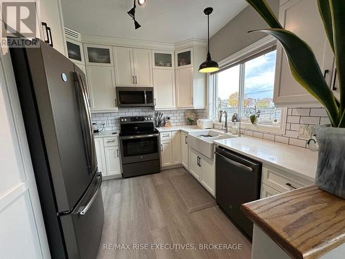 123 Macdougall Drive, Loyalist (Amherstview), ON - Indoor Photo Showing Kitchen