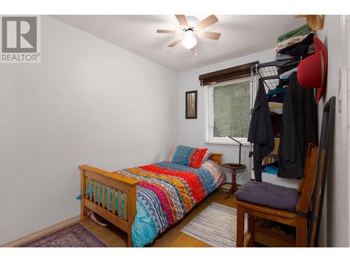 988 Dewdney Way, Kimberley, BC - Indoor Photo Showing Bedroom