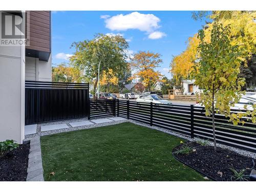 747 Fuller Avenue Unit# 2, Kelowna, BC - Outdoor