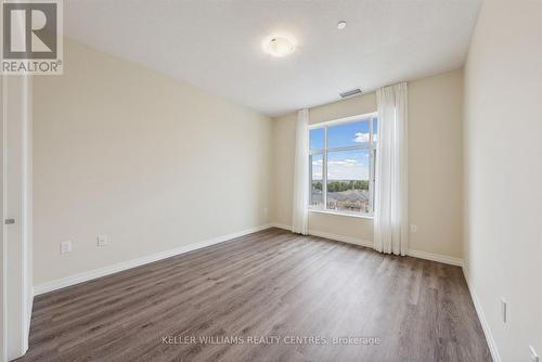 716 - 460 William Graham Drive, Aurora, ON - Indoor Photo Showing Other Room