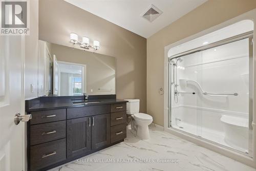 716 - 460 William Graham Drive, Aurora, ON - Indoor Photo Showing Bathroom