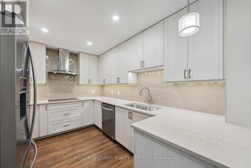 202 - 460 William Graham Drive, Aurora, ON - Indoor Photo Showing Kitchen With Double Sink With Upgraded Kitchen