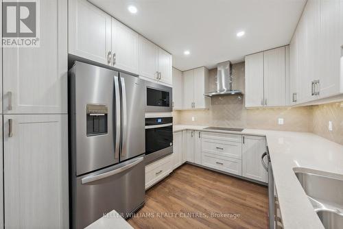 202 - 460 William Graham Drive, Aurora, ON - Indoor Photo Showing Kitchen With Stainless Steel Kitchen