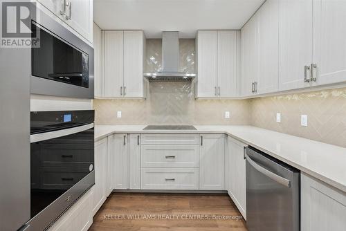 202 - 460 William Graham Drive, Aurora, ON - Indoor Photo Showing Kitchen