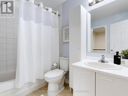 583 Bondi Avenue, Newmarket, ON - Indoor Photo Showing Bathroom