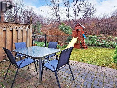 583 Bondi Avenue, Newmarket, ON - Outdoor With Deck Patio Veranda