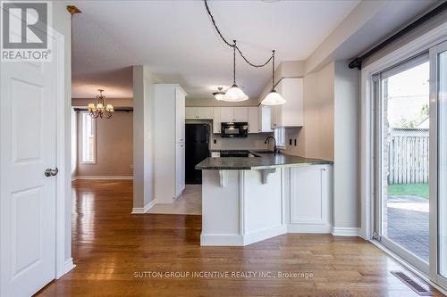 40 Livia Herman Way, Barrie, ON - Indoor Photo Showing Kitchen