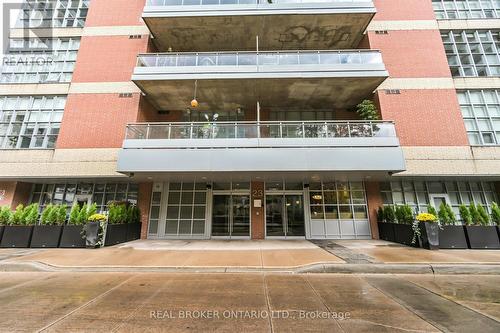 305 - 23 Brant Street, Toronto, ON - Outdoor