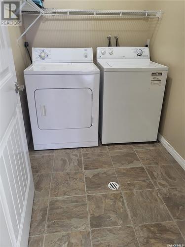 207 517 Albert Street, Estevan, SK - Indoor Photo Showing Laundry Room