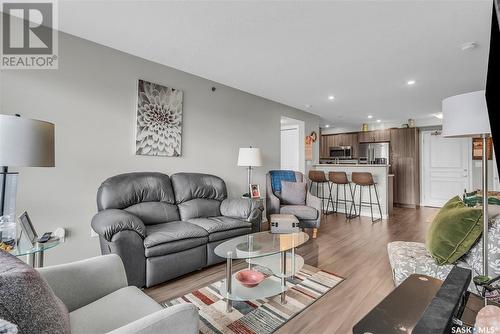 316 915 Kristjanson Road, Saskatoon, SK - Indoor Photo Showing Living Room