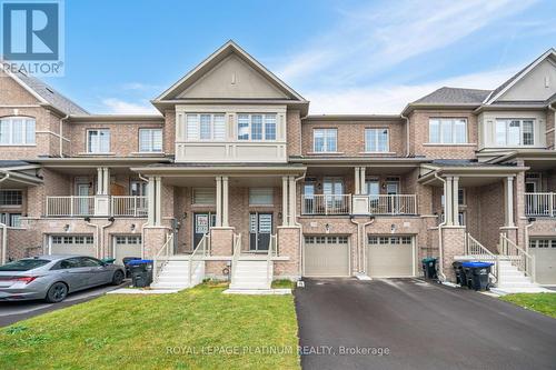 2199 Grainger Loop, Innisfil, ON - Outdoor With Facade