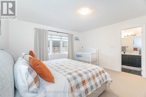 2199 Grainger Loop, Innisfil, ON - Indoor Photo Showing Bedroom