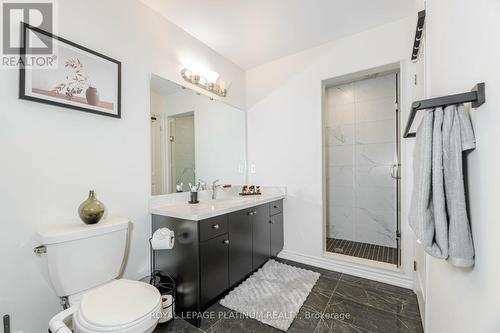 2199 Grainger Loop, Innisfil, ON - Indoor Photo Showing Bathroom