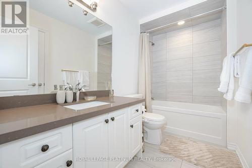 2199 Grainger Loop, Innisfil, ON - Indoor Photo Showing Bathroom