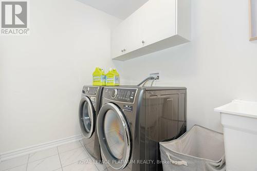 2199 Grainger Loop, Innisfil, ON - Indoor Photo Showing Laundry Room