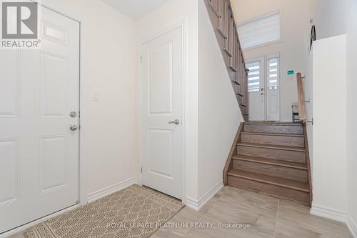 2199 Grainger Loop, Innisfil, ON - Indoor Photo Showing Other Room