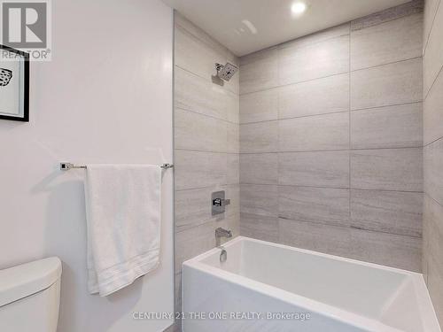 805 - 18 Water Walk Drive, Markham, ON - Indoor Photo Showing Bathroom