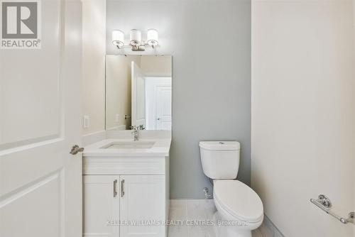 702 - 460 William Graham Drive, Aurora, ON - Indoor Photo Showing Bathroom